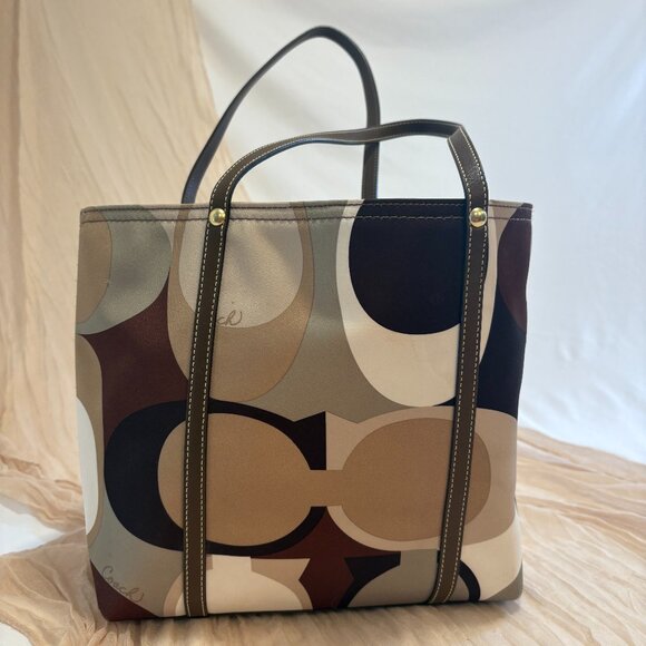 Coach Large Signature Sateen Olive Green Tote MSRP $300 - Picture 1 of 13